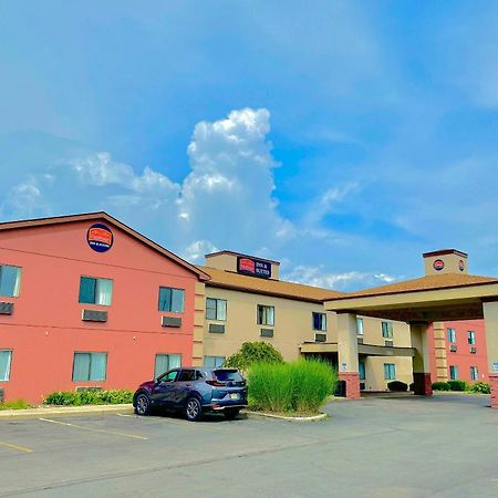 Fairbridge Inn & Suites Batavia-Darien Amusement Park Kültér fotó
