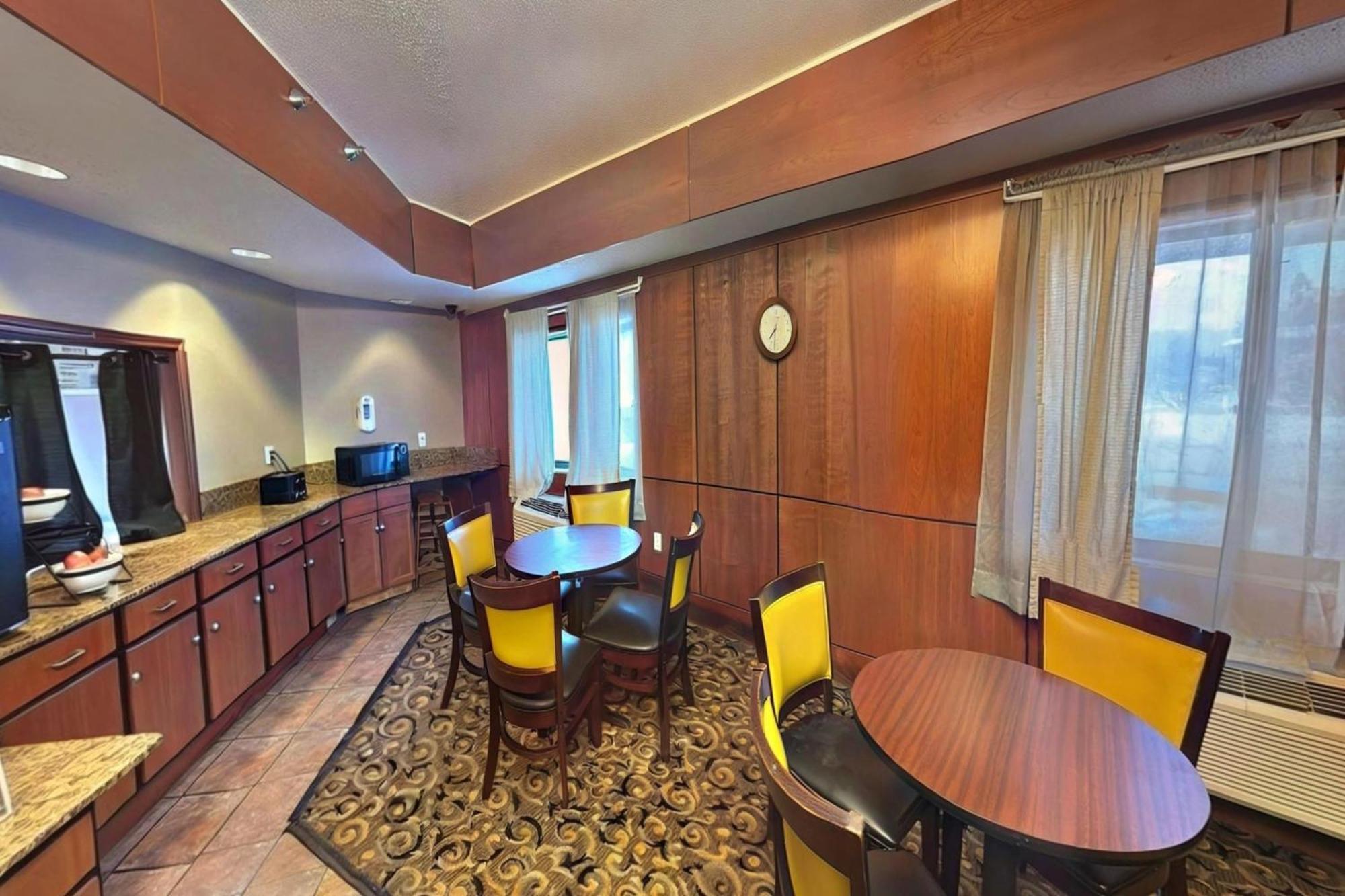 Fairbridge Inn & Suites Batavia-Darien Amusement Park Kültér fotó